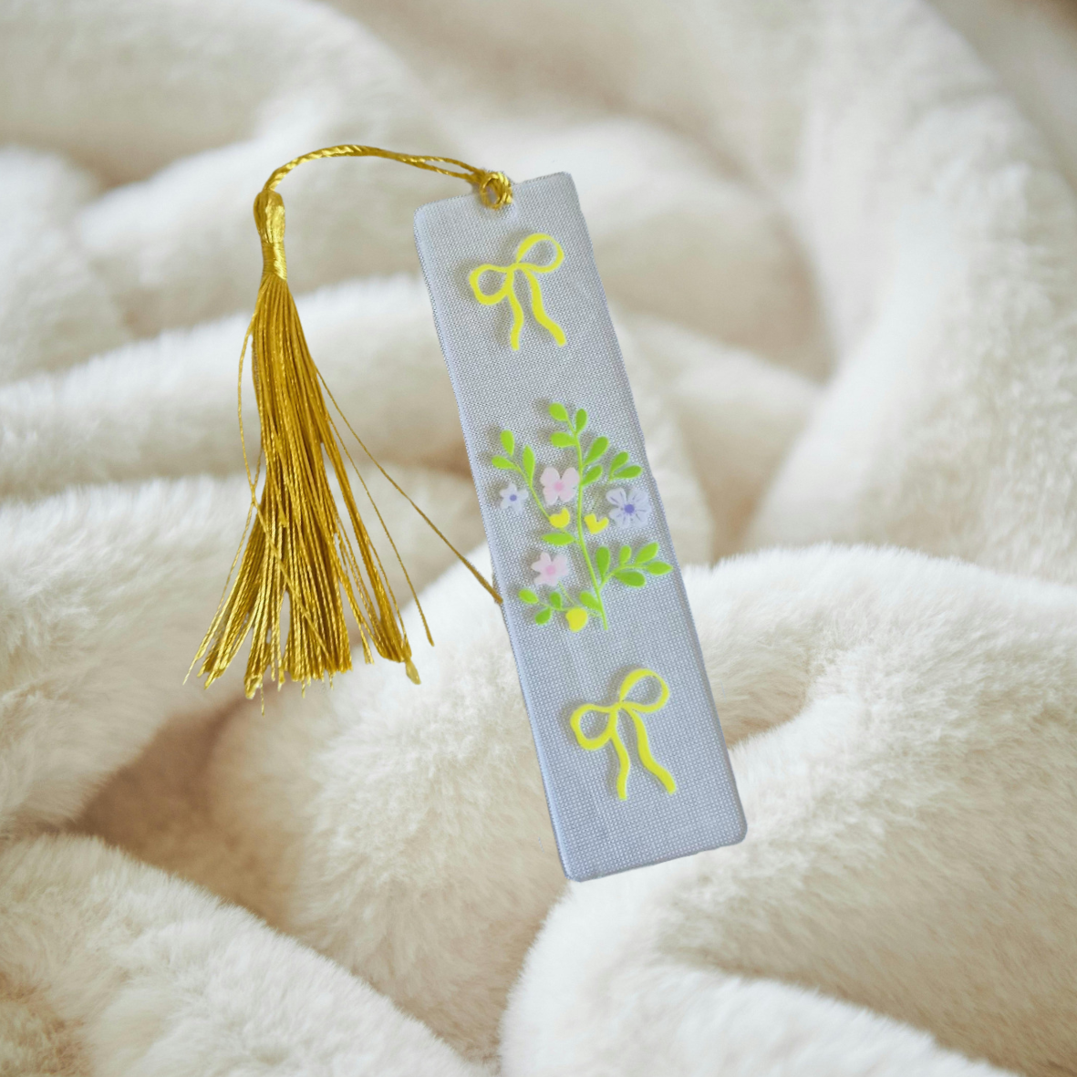 Floral, Yellow Bow